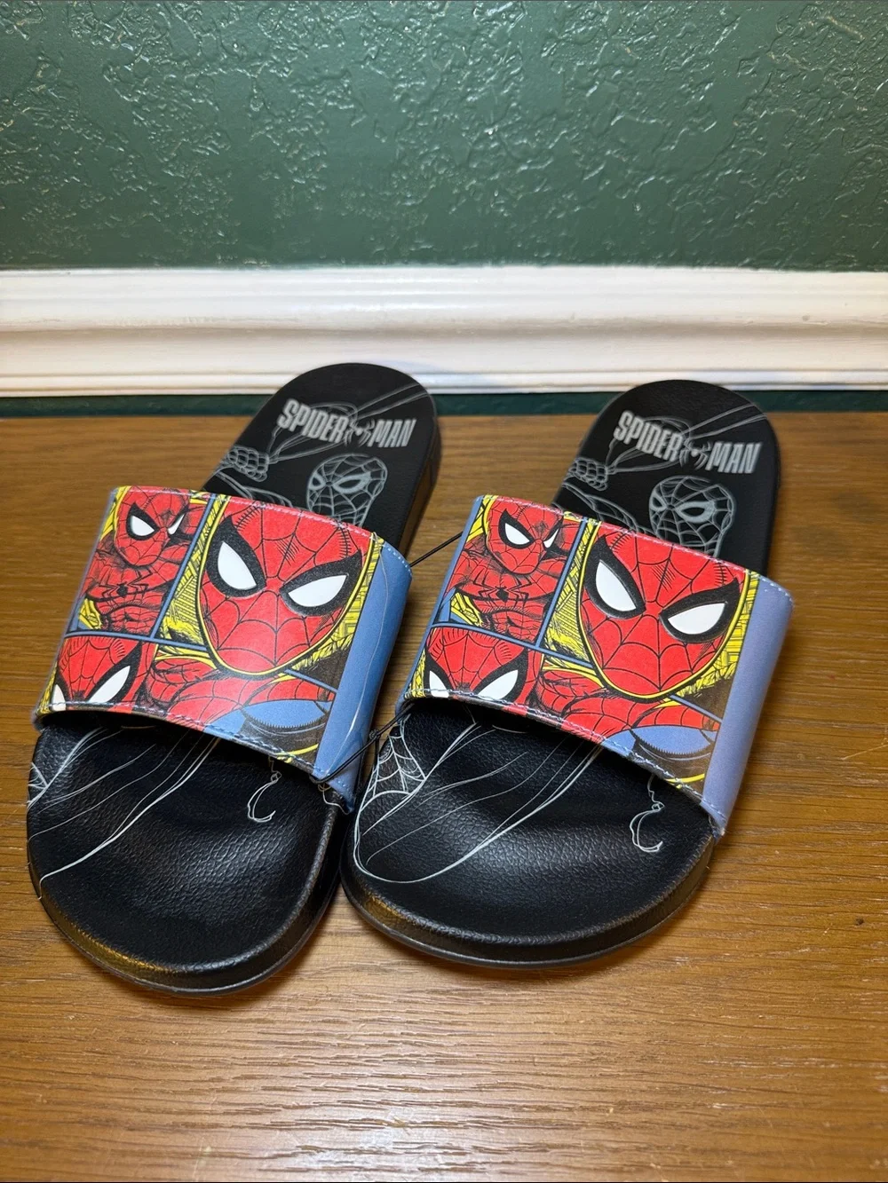 NEW! Spider-Man Comfort Slides Men's Size 12